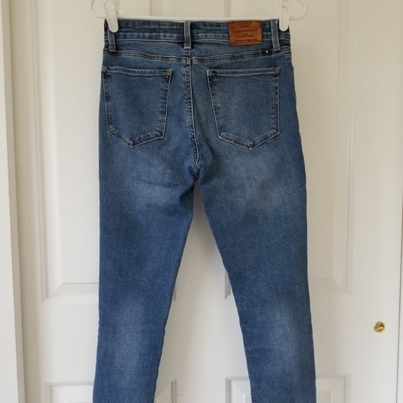 Lucky Brand Ava Skinny Jeans Size 2 - Picture 3 of 11